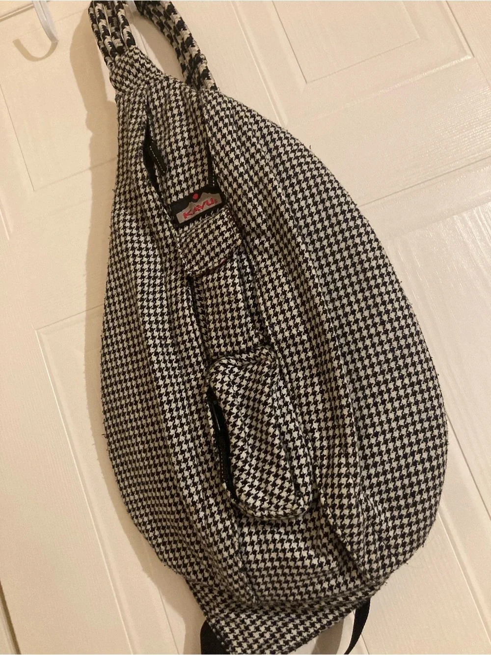 Kavu sling style
